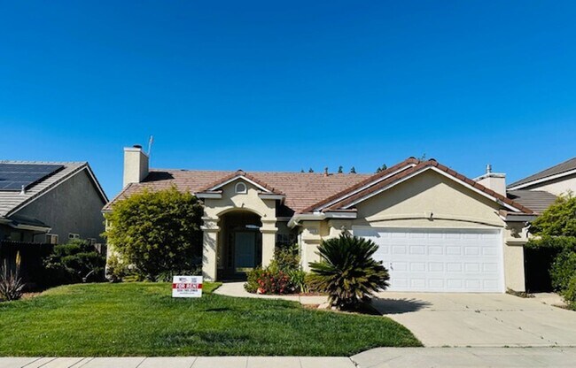 $2,300 Maple & Behymer 3 Bedroom Home - E ... - $2,300 Maple & Behymer 3 Bedroom Home - E ...