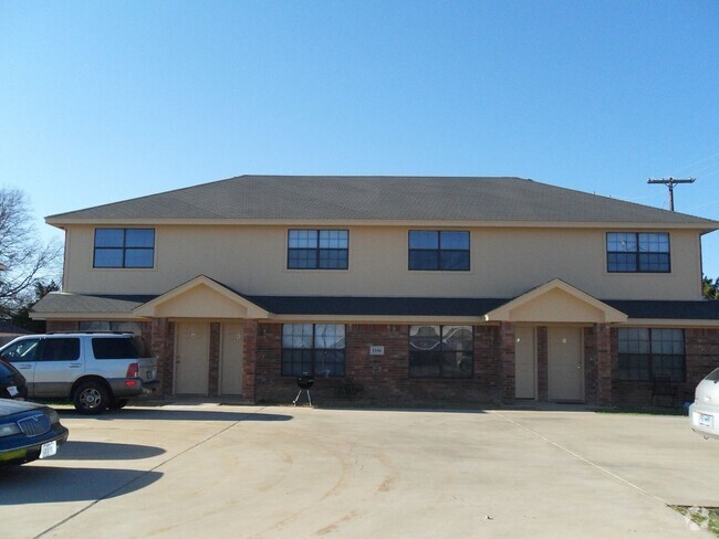Building Photo - 1106 Lansberry Ct Unit # A Rental