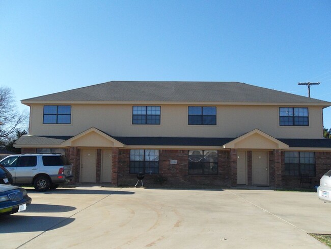 Photo - 1106 Lansberry Ct Apartment Unit # A
