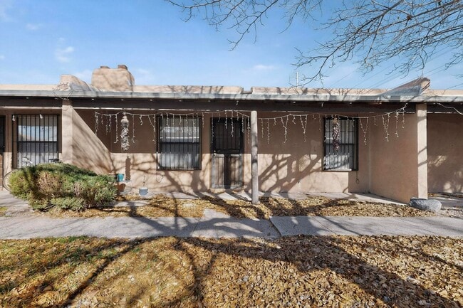 Photo - 604 Arno St NE Unit 2