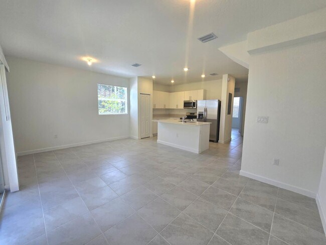 Photo - 1134 SE 2nd St