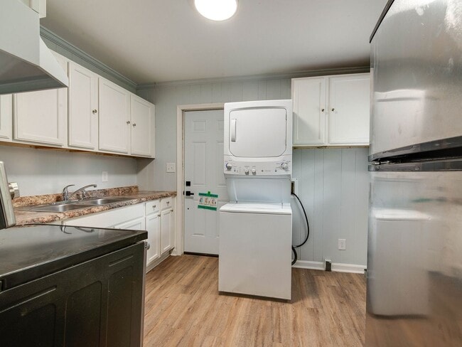 Photo - Cozy 2 Bedroom Duplex Close to NoDa!