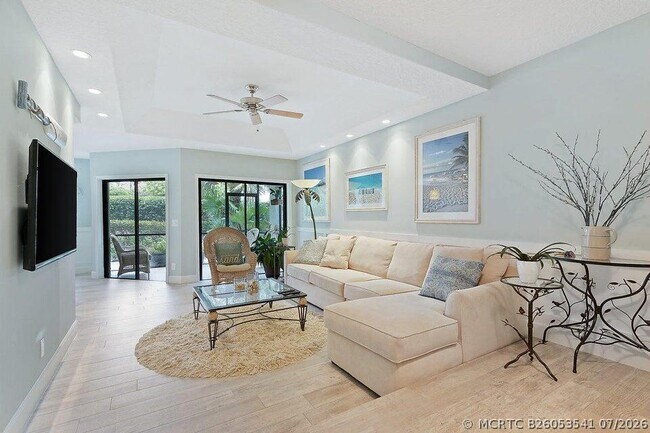 204 Sea Oats Dr