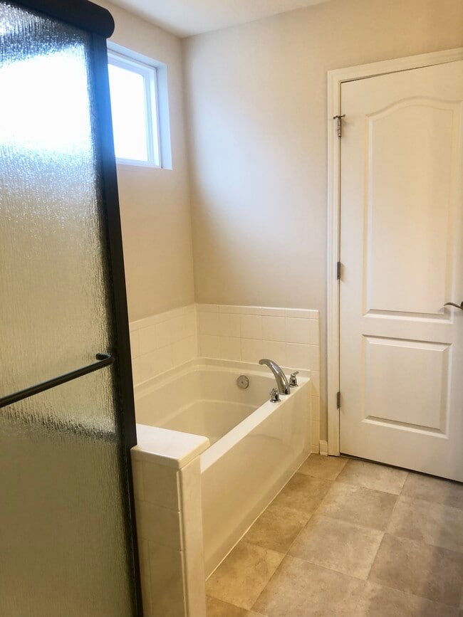 Photo - 7002 Drury Dr