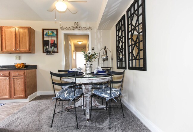Gardenvillage Apartments & Townhouses