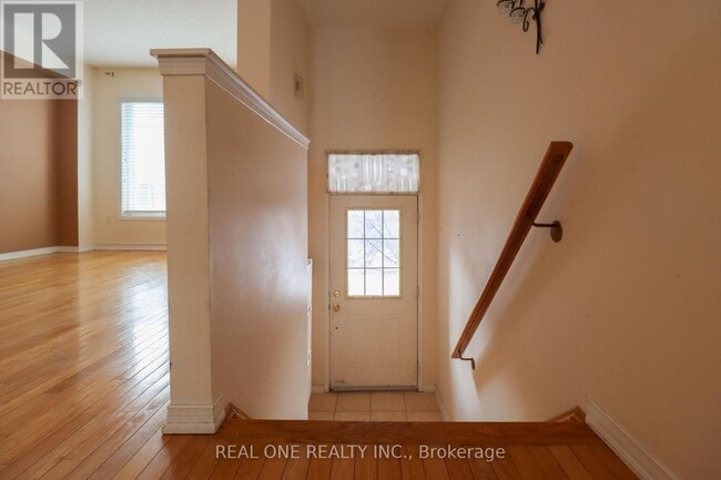 Photo - 4950 Albina Way