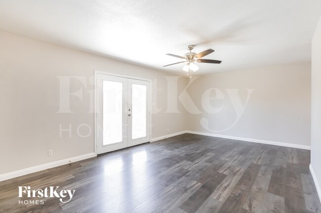 Photo - 1121 Bluff Ave