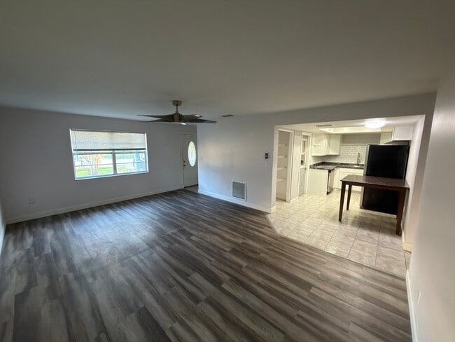 3010 Catherine Dr