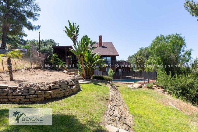 Building Photo - LUXURY IN LAKESIDE , STUNNING 4 BED 3 BATH... Rental