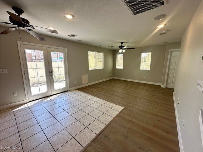 Building Photo - 9978 Erie Stream Way