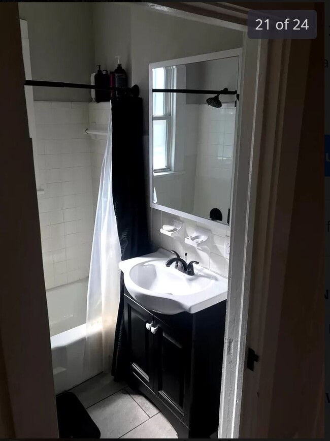 Photo - 604 Woodland St