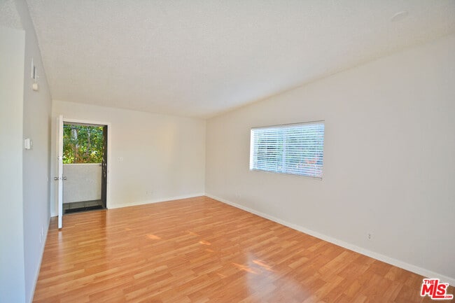 Photo - 131 N Florence St