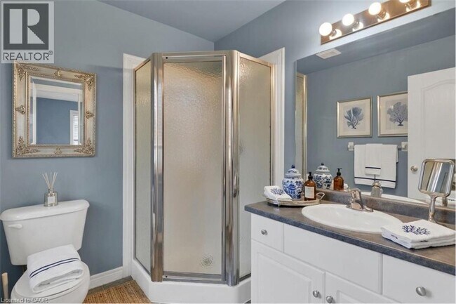 Photo - 60 Cloverleaf Dr