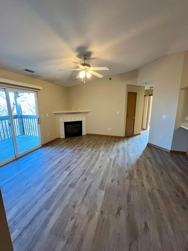 Photo - Condo For Rent!