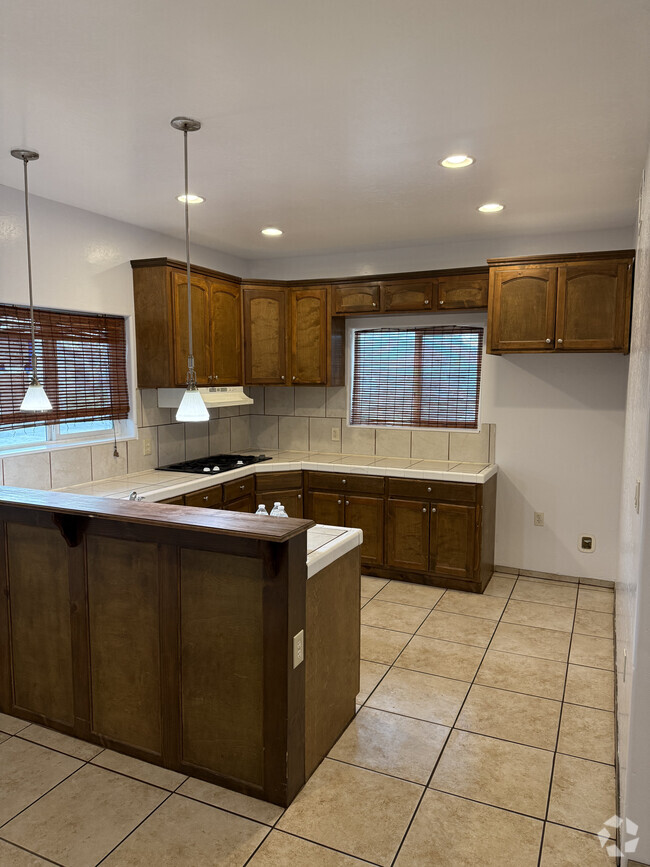 Kitchen - 2219 E Tyler Ave Rental