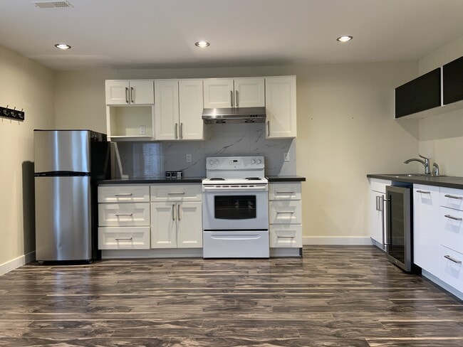 Photo - 3386 Highland Dr