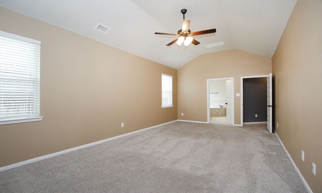 Building Photo - 18669 Blue Spruce Ln