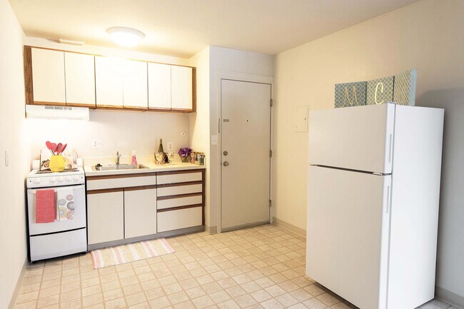 Photo - Medical Center Court Apartments