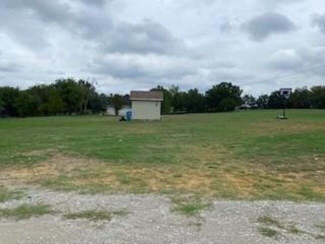 Photo - 105 Effie Ln Unidad 105 Effie Ln