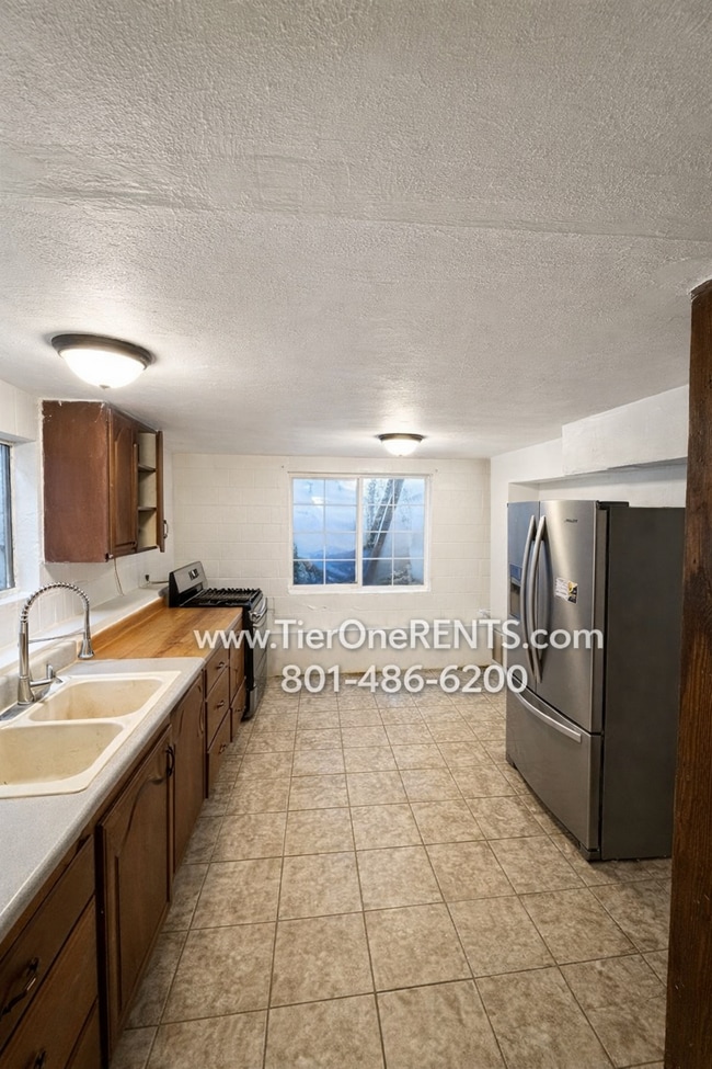 Photo - NO DEPOSIT option available for qualified renters with Obligo. Unidad B