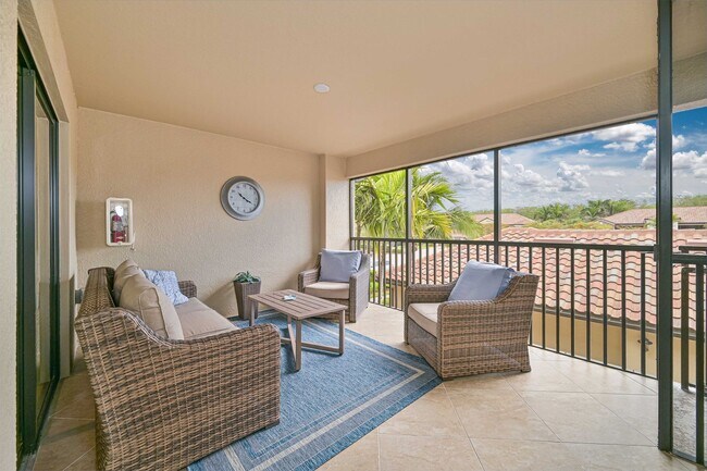 Photo - **2 + Den Condo - 1 Car garage - Fully Fur... Unit 4622