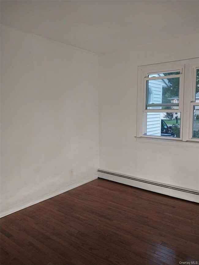 Photo - 282 Whittier Dr