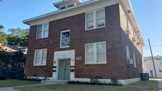 Photo - 3717 Audubon Pl