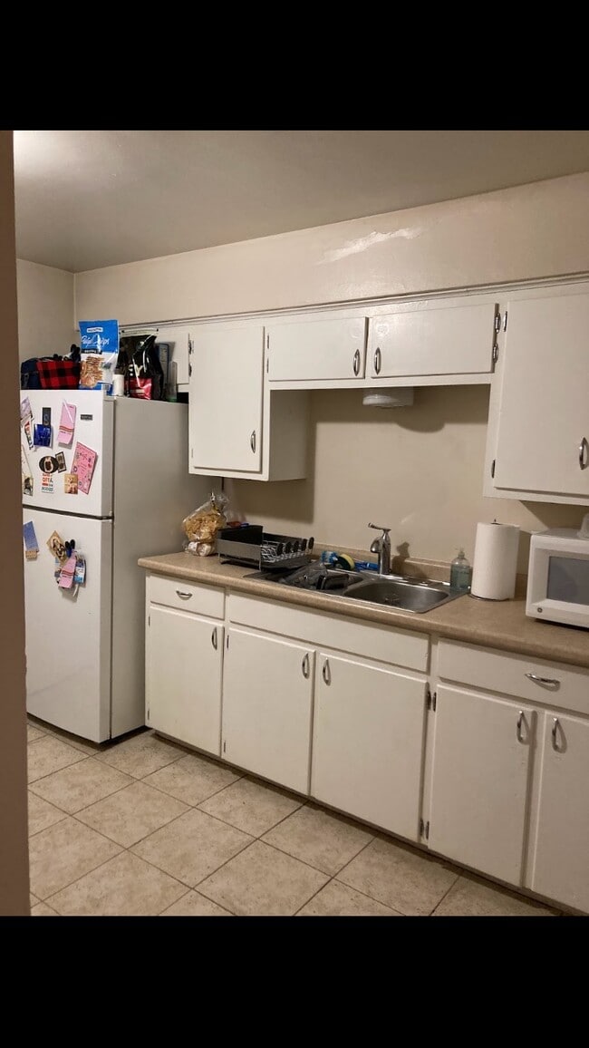 Photo - 3309 St Joseph