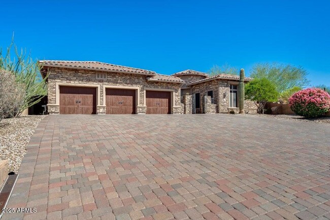 Building Photo - 4053 N Sage Creek Cir