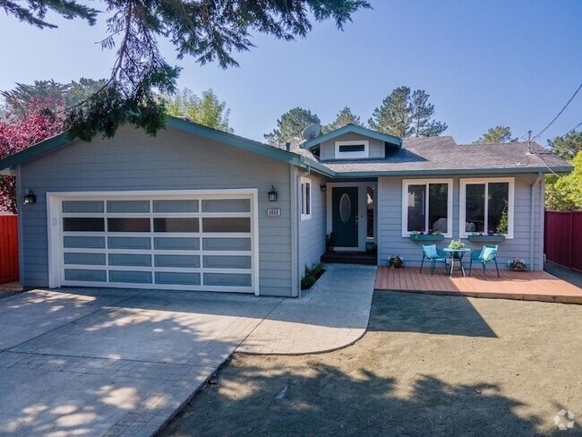 Building Photo - 9690 Cabrillo Hwy Rental