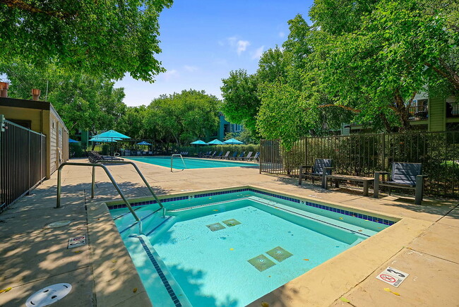 Photo - Mission Peaks Apartments