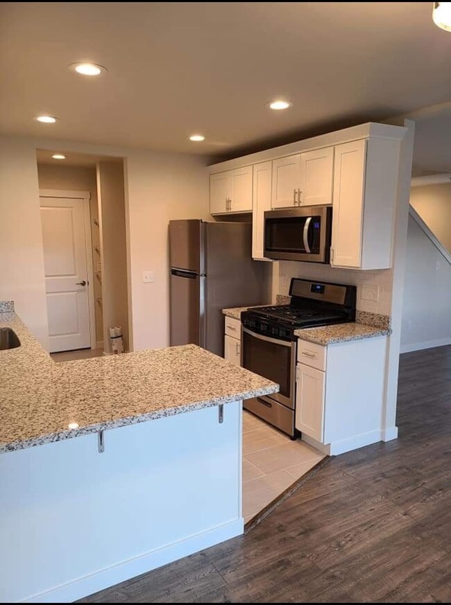 Photo - 146 168th St E Unit 144