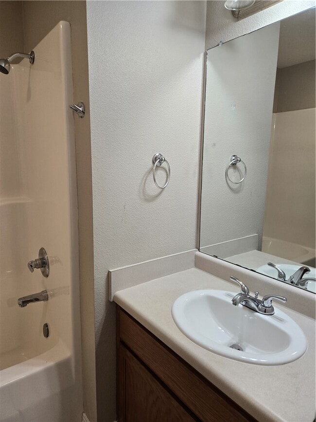 2158 Kristy Ln
