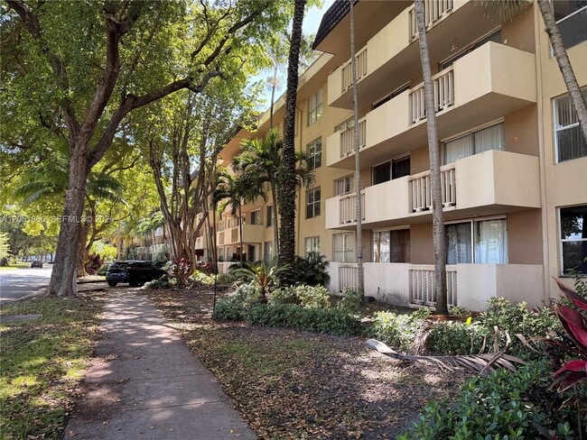 Building Photo - 1800 Sans Souci Blvd Unit 239