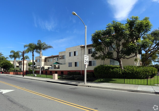 Emerald Terrace Apartments