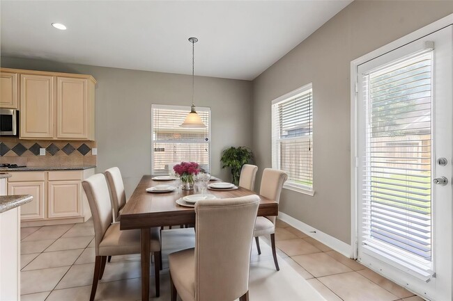 Photo - 3531 Shoreview Ln
