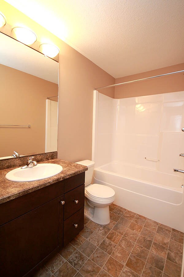 Photo - 441 Halifax St