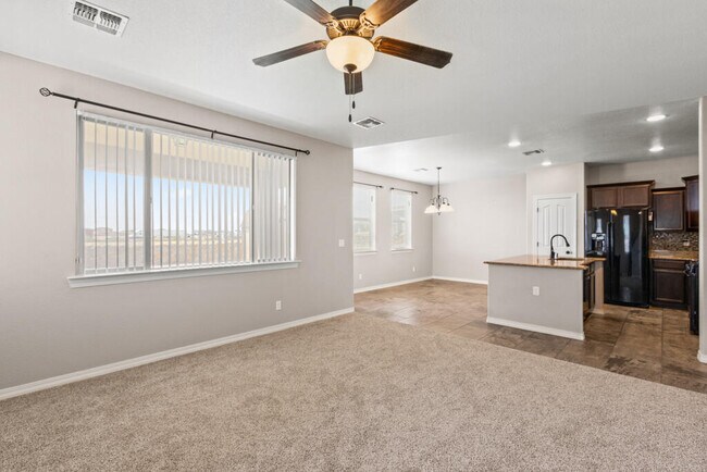 Photo - 12664 Azulejos St