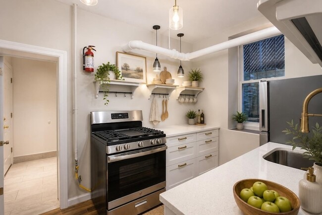 Photo - 7812 Hudson Ave