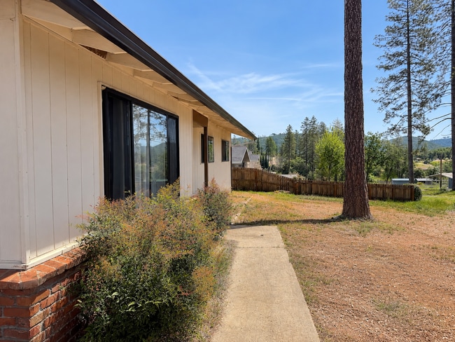 Photo - 3BR Cul-de-Sac Home w/ Solar, Water Softener, and Large Yard