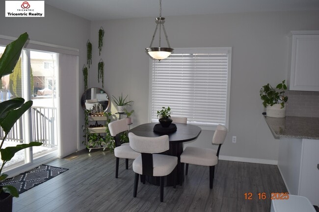 Photo - 30295 Berghway Trail