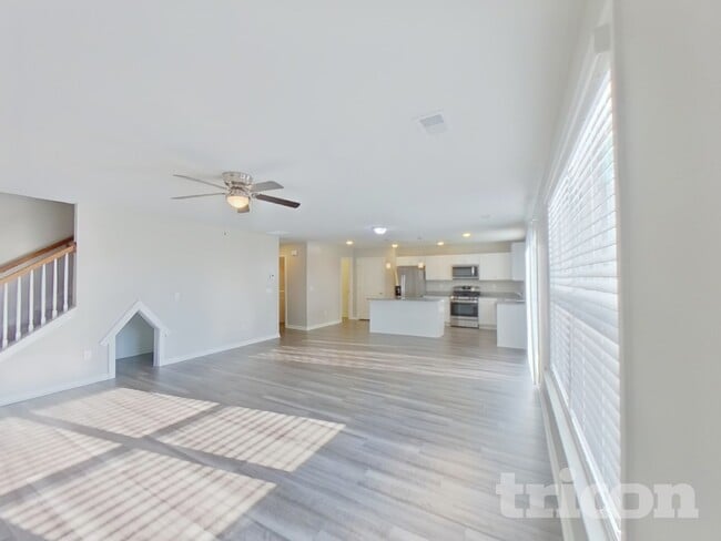 Photo - 33 Chalet Ct