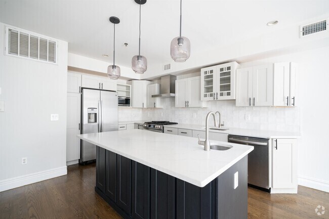 Building Photo - 610 Madison St Unit 3 Rental