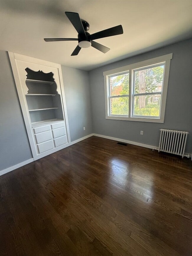 Photo - 610 Cabell Dr