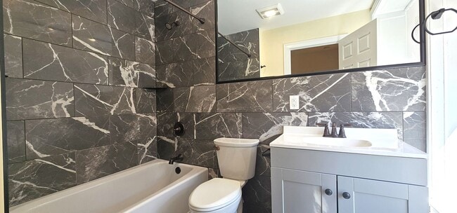 Photo - 416 Pearl St Unidad 416 Pearl Street #4