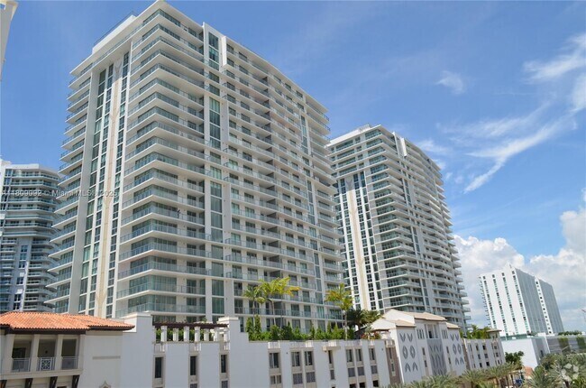 Building Photo - 300 Sunny Isles Blvd Unit 4-2405 Rental