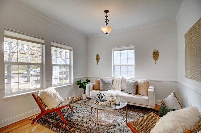 Photo - 2077 S Grant St