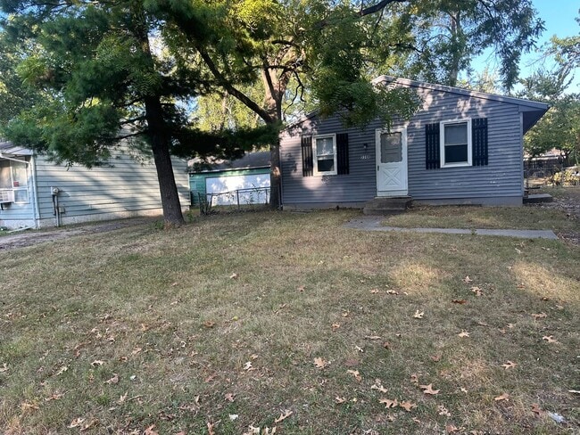 Building Photo - Charming 3-Bedroom House for Rent - Big Ba...