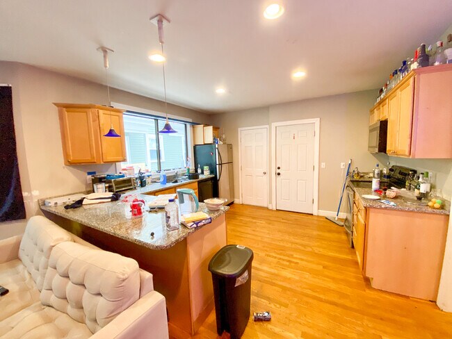 Photo - 74 Ashford St