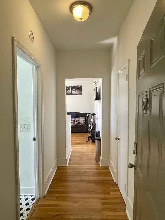 Photo - 2120 Belmont Blvd